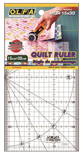 Olfa Quilt frostad acryl linjal MQR-15X30 cm