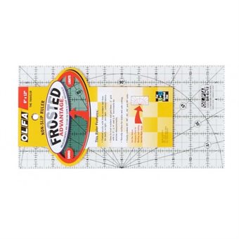 Olfa Quilt frostad acryl linjal QR-6x12 inch